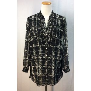 🎉HP🎉5-24-19 Career Blouse